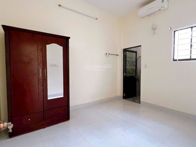 Huong Lo Ngoc Hiep Street, Vietnam Huong Lo Ngoc Hiep Street, Vietnam