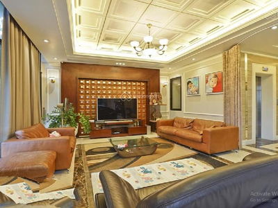 Lac Long Quan Street, Vietnam Lac Long Quan Street, Vietnam