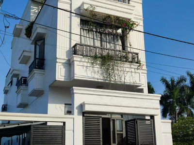 Long Thuan Street, Vietnam  Long Thuan Street, Vietnam