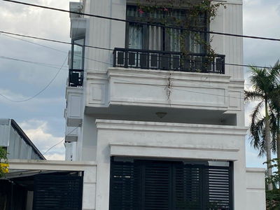 Long Thuan Street, Vietnam  Long Thuan Street, Vietnam