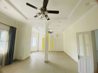 Tran Nao Street, Vietnam Tran Nao Street, Vietnam