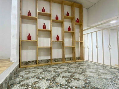 Dang Thuy Tram Street, Vietnam Dang Thuy Tram Street, Vietnam