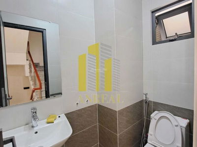 Tran Luu Street, Vietnam Tran Luu Street, Vietnam