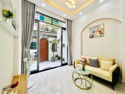 Nhat Chi Mai Street, Vietnam Nhat Chi Mai Street, Vietnam