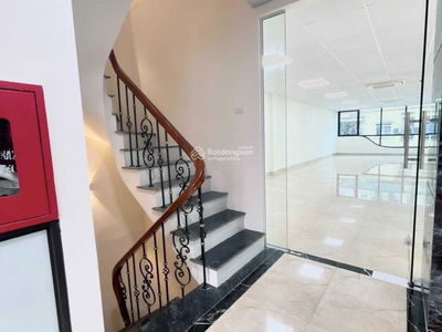 Tran Quy Kien Street, Vietnam Tran Quy Kien Street, Vietnam