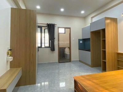 Hoang Hoa Tham Street, Vietnam Hoang Hoa Tham Street, Vietnam