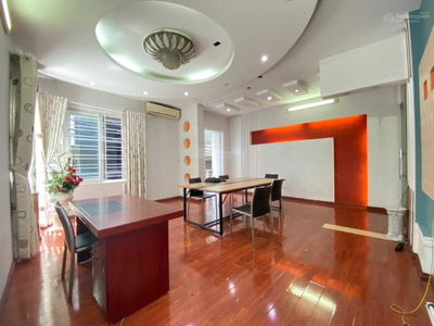 Hoang Quoc Viet Street, Vietnam Hoang Quoc Viet Street, Vietnam