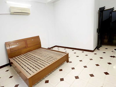 Alley 95, Vietnam  Alley 95, Vietnam