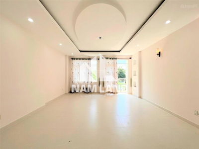 Duong Van An Street, Vietnam  Duong Van An Street, Vietnam