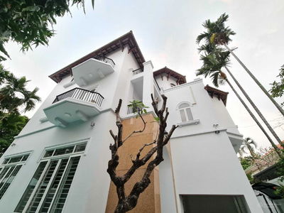 Quoc Huong Street, Vietnam Quoc Huong Street, Vietnam