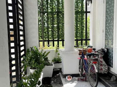 Truong Luu Street, Vietnam  Truong Luu Street, Vietnam