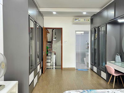 Nguyen Van Troi Street, Vietnam Nguyen Van Troi Street, Vietnam