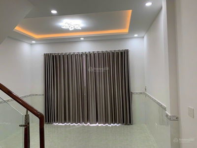 Vo Van Hat Street, Vietnam Vo Van Hat Street, Vietnam