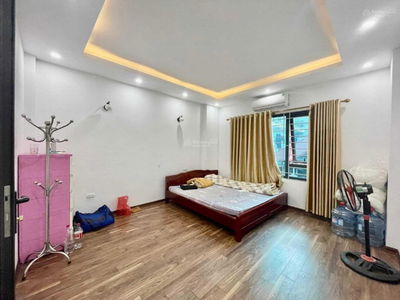 Ho Tung Mau Street, Vietnam Ho Tung Mau Street, Vietnam