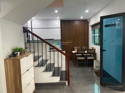 Ngoc Thuy Street, Vietnam  Ngoc Thuy Street, Vietnam