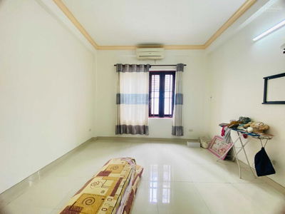 Street 1, Vietnam  Street 1, Vietnam