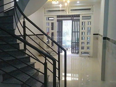 Le Duc Tho Street, Vietnam Le Duc Tho Street, Vietnam