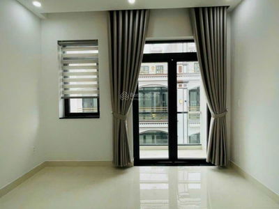 Le Van Tho Street, Vietnam Le Van Tho Street, Vietnam