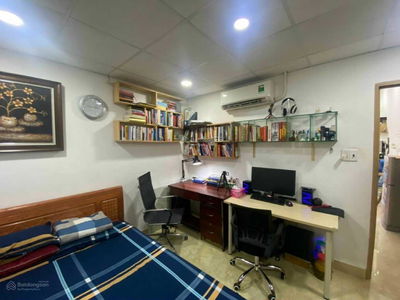 Dang Thuy Tram Street, Vietnam Dang Thuy Tram Street, Vietnam