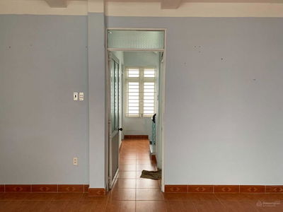 Le Van Luong Street, Vietnam Le Van Luong Street, Vietnam