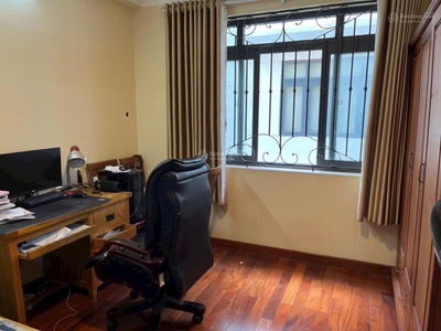 Lien Phuong Street, Vietnam Lien Phuong Street, Vietnam