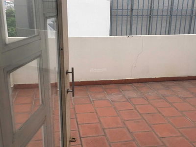 Le Duc Tho Street, Vietnam Le Duc Tho Street, Vietnam