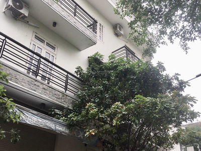 Le Duc Tho Street, Vietnam Le Duc Tho Street, Vietnam