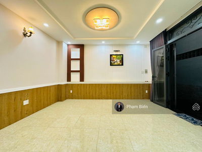 Nguyen Thai Son Street, Vietnam Nguyen Thai Son Street, Vietnam