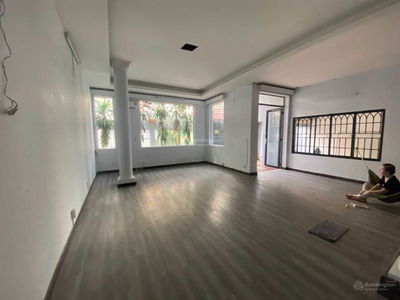 Bach Dang Street, Vietnam Bach Dang Street, Vietnam