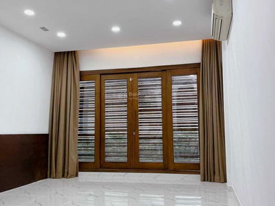 220, Vietnam 220, Vietnam