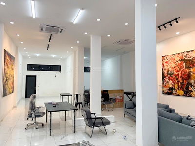 Pham Hung Street, Vietnam  Pham Hung Street, Vietnam