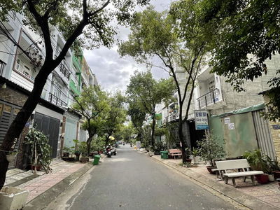 Dang Thuy Tram Street, Vietnam Dang Thuy Tram Street, Vietnam