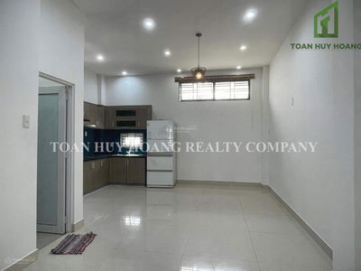 Pham Van Dong Street, Vietnam Pham Van Dong Street, Vietnam