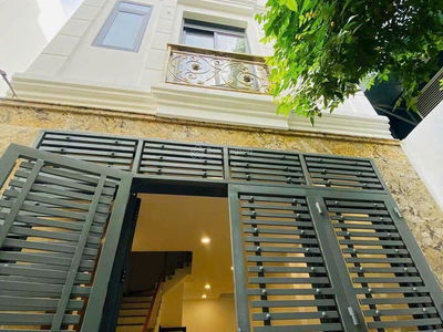 Hoang Hoa Tham Street, Vietnam Hoang Hoa Tham Street, Vietnam