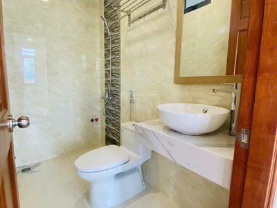 Hoang Hoa Tham Street, Vietnam Hoang Hoa Tham Street, Vietnam