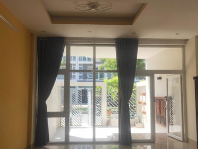 Jamona Golden Silk, Vietnam  Jamona Golden Silk, Vietnam