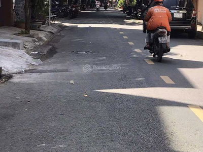 Nguyen Thai Son Street Nguyen Thai Son Street