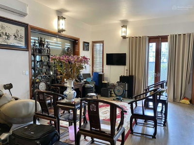 Ngoc Thuy Street, Vietnam Ngoc Thuy Street, Vietnam