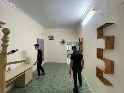 Nguyen Van Troi Street, Vietnam  Nguyen Van Troi Street, Vietnam