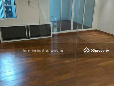 House for rent on wireless road, Bangkok, Thailand House for rent on wireless road, Bangkok, Thailand