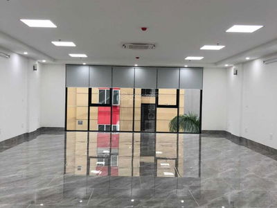 Lac Long Quan Street, Vietnam Lac Long Quan Street, Vietnam