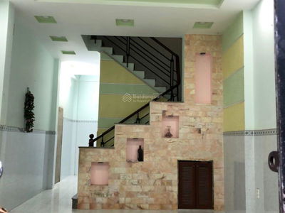 Nun Huynh Lien Street, Vietnam Nun Huynh Lien Street, Vietnam