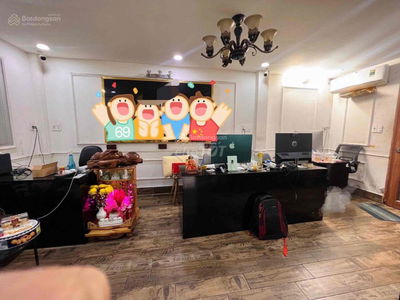 Le Hong Phong Street, Vietnam Le Hong Phong Street, Vietnam