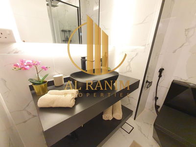 Azizi Star, United Arab Emirates  Azizi Star, United Arab Emirates