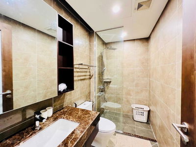 Nguyen Van Cu Street, Vietnam Nguyen Van Cu Street, Vietnam