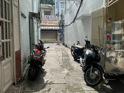 Nguyen Van Dau Street, Vietnam Nguyen Van Dau Street, Vietnam