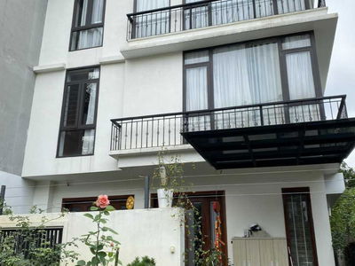 Ngoc Thuy Ward, Vietnam Ngoc Thuy Ward, Vietnam