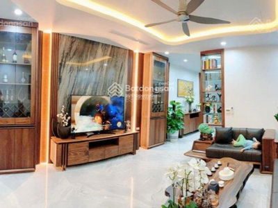 Lieu Giai Street, Vietnam  Lieu Giai Street, Vietnam