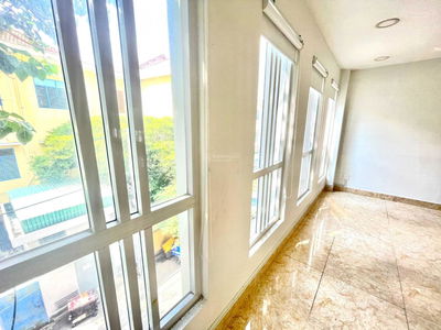 Truck Alley 371, Vietnam Truck Alley 371, Vietnam