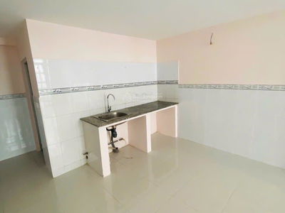 Ha Huy Giap Street, Vietnam Ha Huy Giap Street, Vietnam